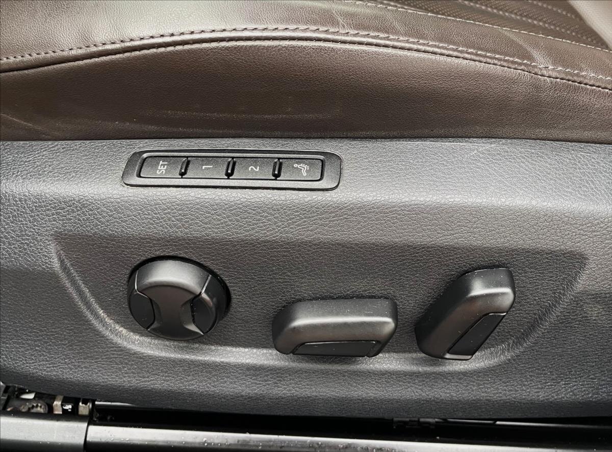 Škoda Superb Kombi 2,0 l 140 kw