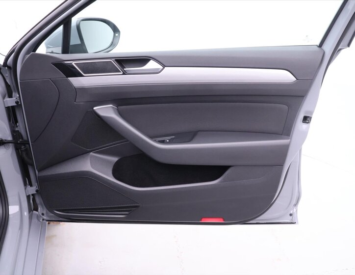 Volkswagen Passat 12