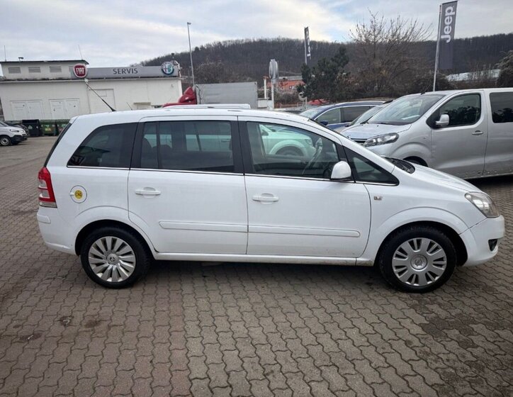 Opel Zafira 2