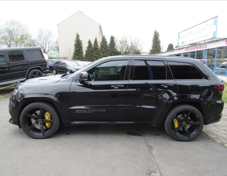 Jeep Grand Cherokee SUV / Terénní 6,2 l 527 kw