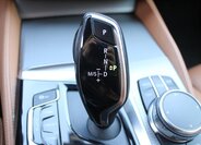 BMW Řada 5 Kombi 3,0 l 195 kw