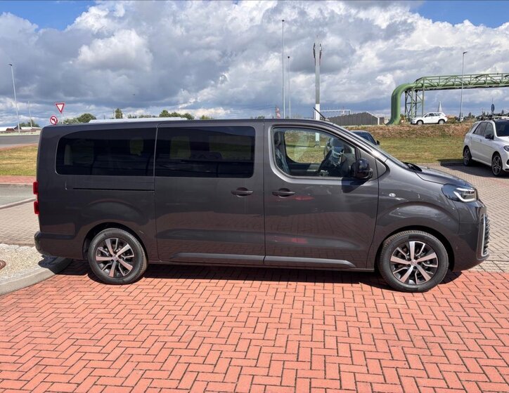 Toyota ProAce Verso 4