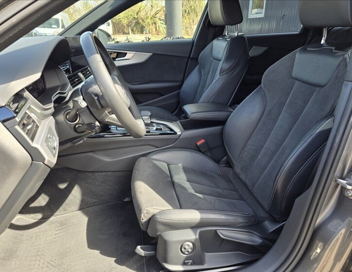 Audi A4 Kombi 2,0 l 140 kw