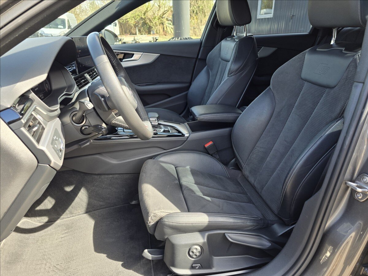 Audi A4 Kombi 2,0 l 140 kw