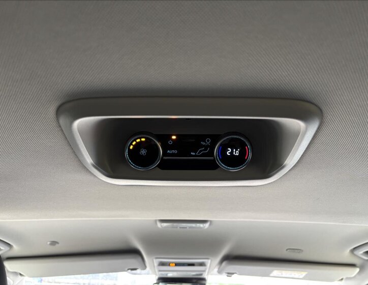 Ford Tourneo Custom MPV 0,0 160 kw