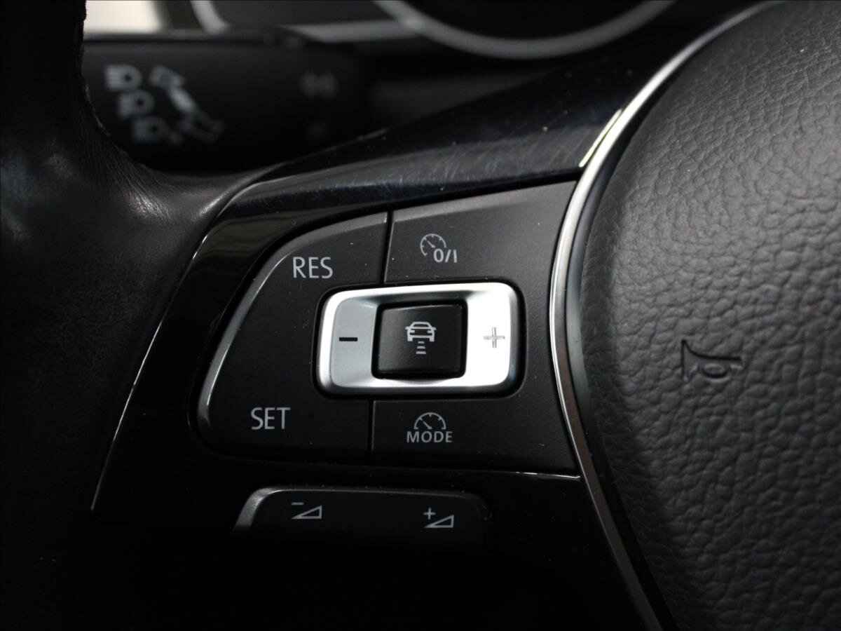 Volkswagen Passat Kombi 2,0 l 110 kw