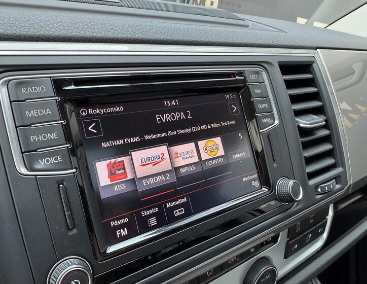 Volkswagen Multivan 30