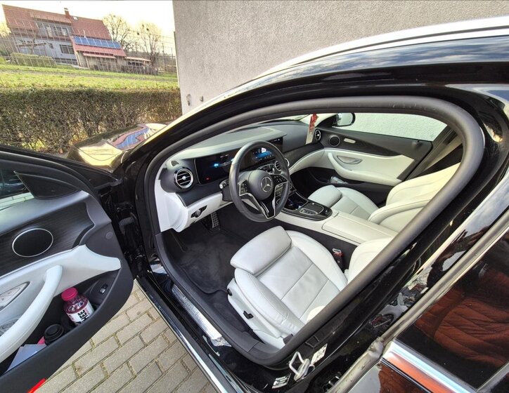 Mercedes-Benz Třídy E Kombi 2,9 l 243 kw