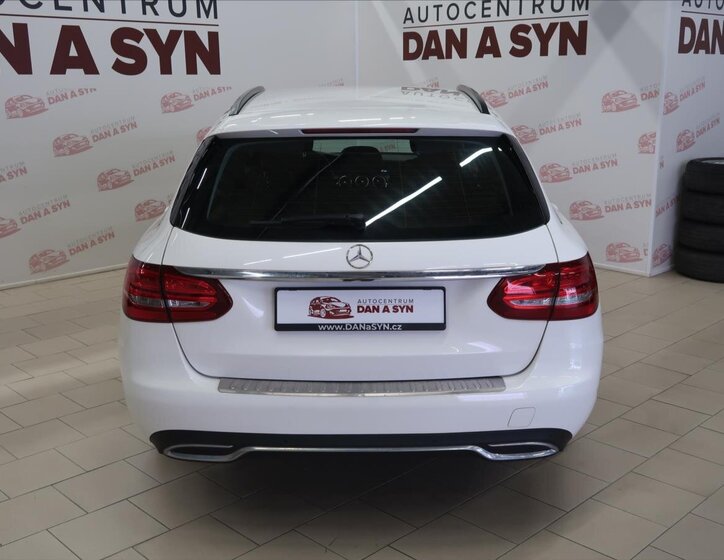 Mercedes-Benz Třídy C Kombi 1,6 l 100 kw