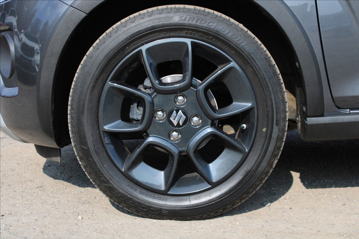 Suzuki Ignis Hatchback 1,2 l 61 kw