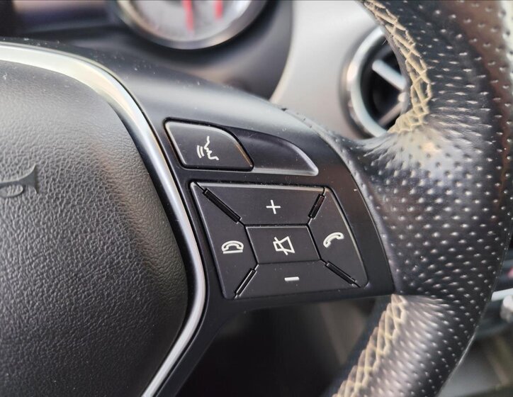 Mercedes-Benz CLA 17