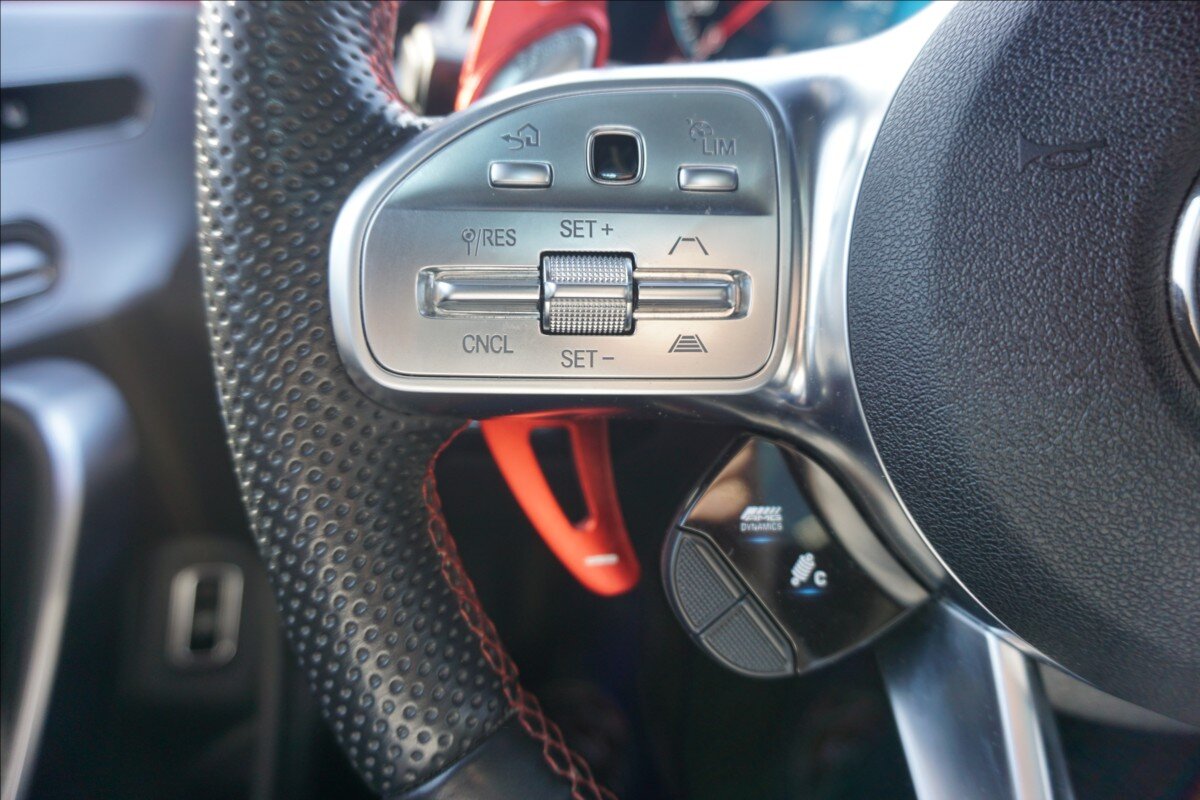 Mercedes-Benz CLA Kupé 2,0 l 225 kw