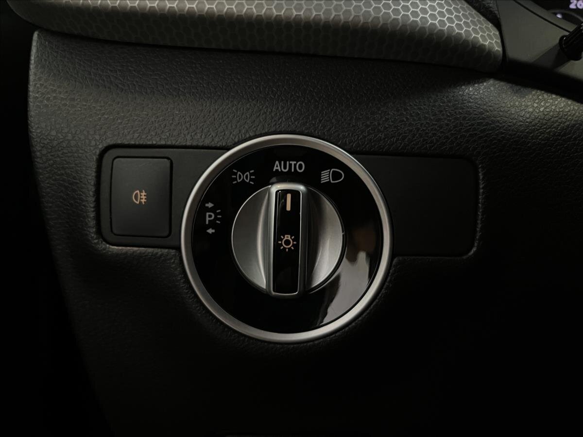 Mercedes-Benz Třídy B Hatchback 1,8 l 100 kw