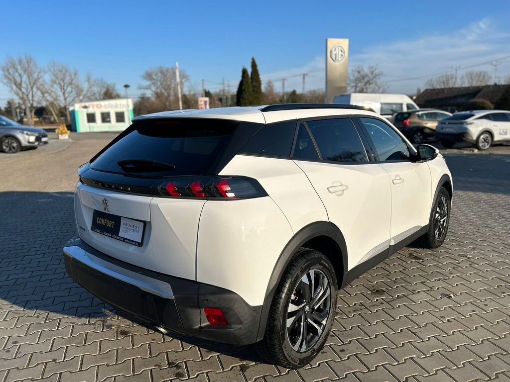 Peugeot 2008 SUV 1,2 l 74 kw