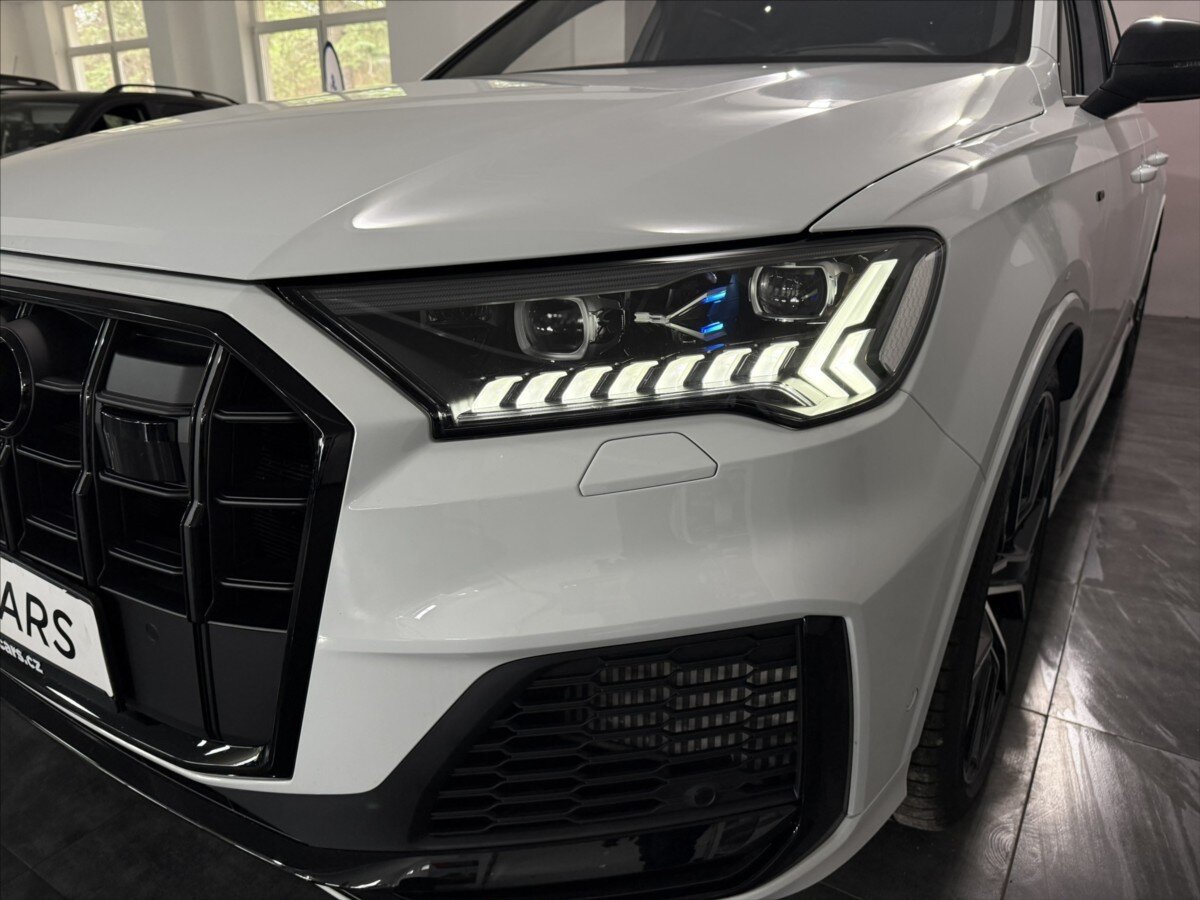 Audi SQ7 SUV / Terénní 4,0 l 373 kw