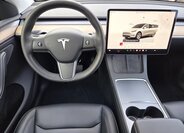 Tesla Model Y 14