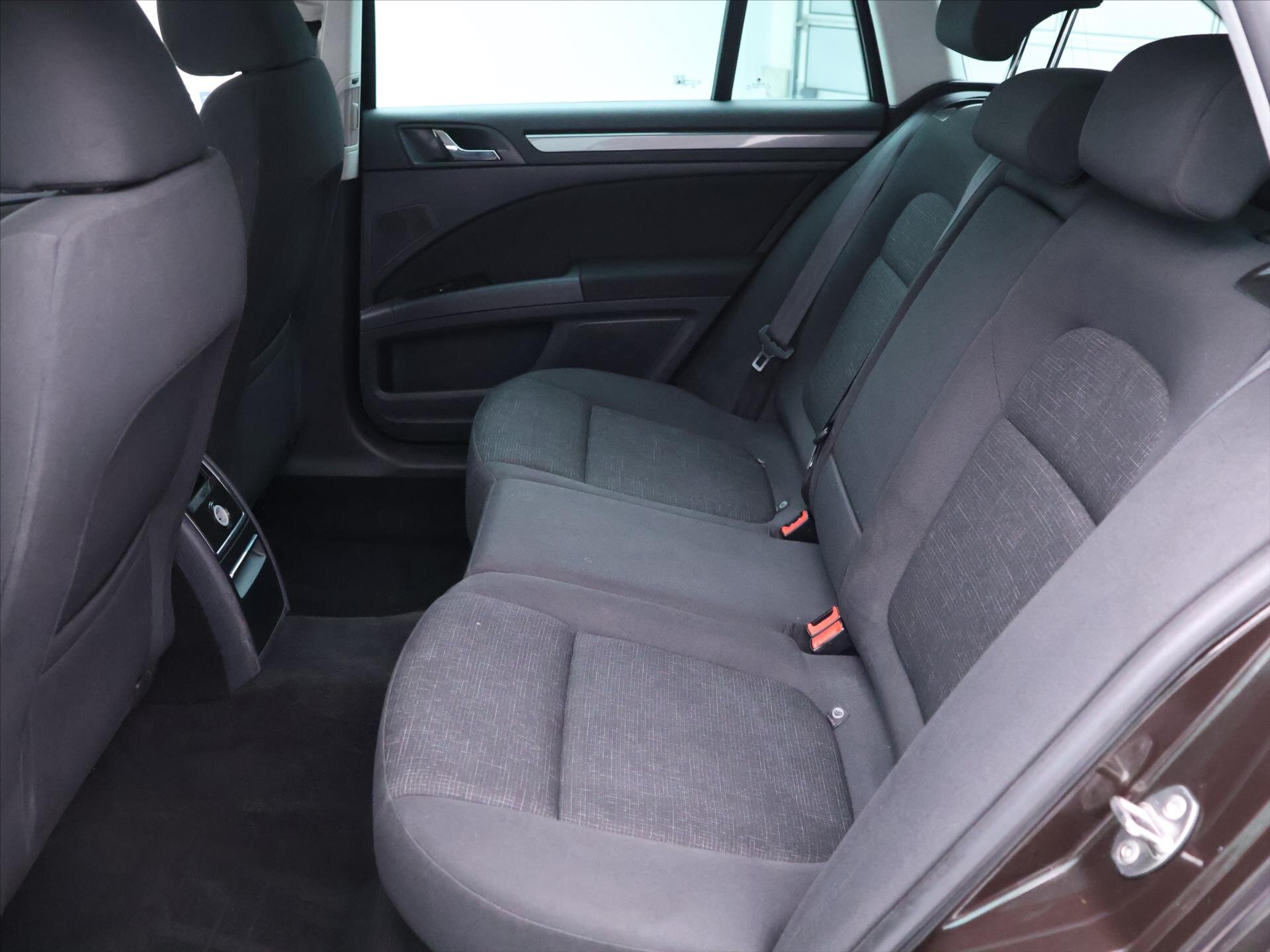 Škoda Superb Kombi 2,0 l 103 kw