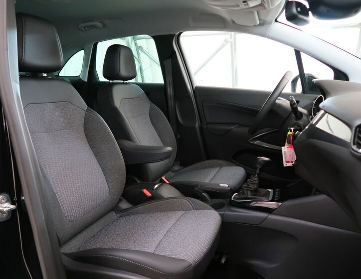 Opel Crossland 19