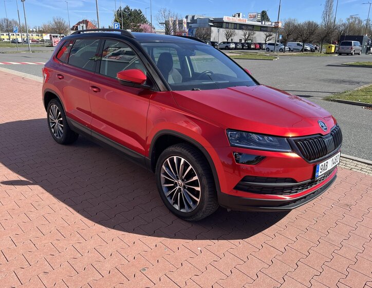 Škoda Karoq SUV / Terénní 1,5 l 110 kw