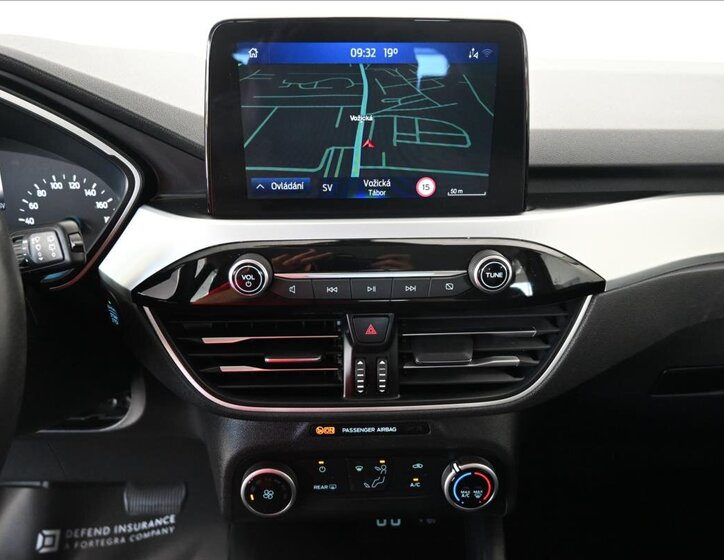 Ford Kuga SUV / Terénní 1,5 l 88 kw