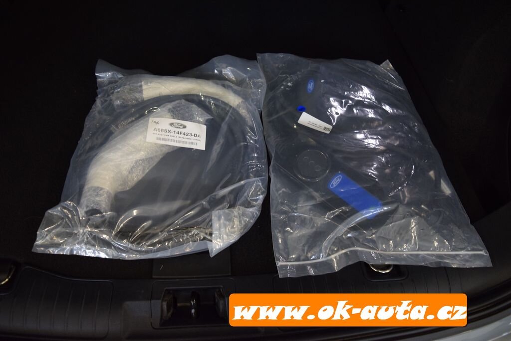 Ford Kuga SUV 2,5 l 165 kw