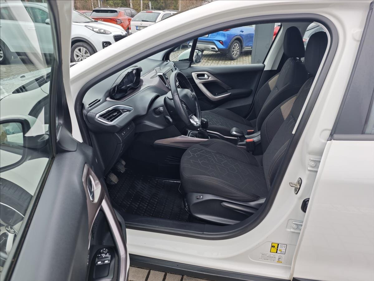 Peugeot 2008 SUV / Terénní 1,2 l 60 kw