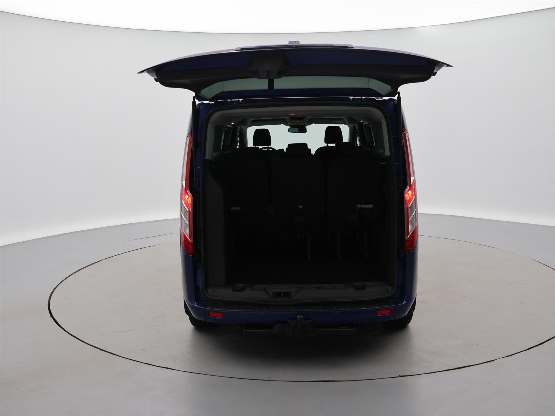 Ford Tourneo Custom Kombi 2,0 l 125 kw