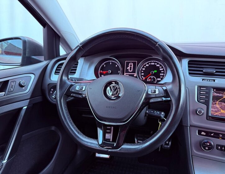 Volkswagen Golf Kombi 1,6 l 81 kw