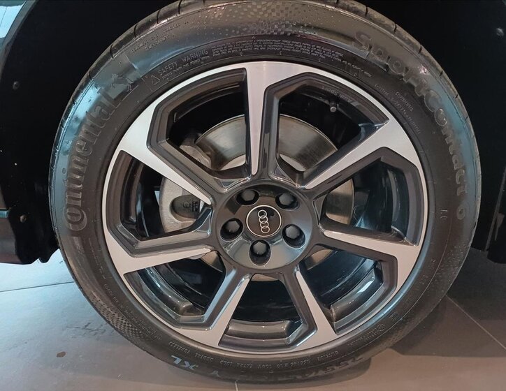 Audi Q3 SUV 2,0 l 142 kw