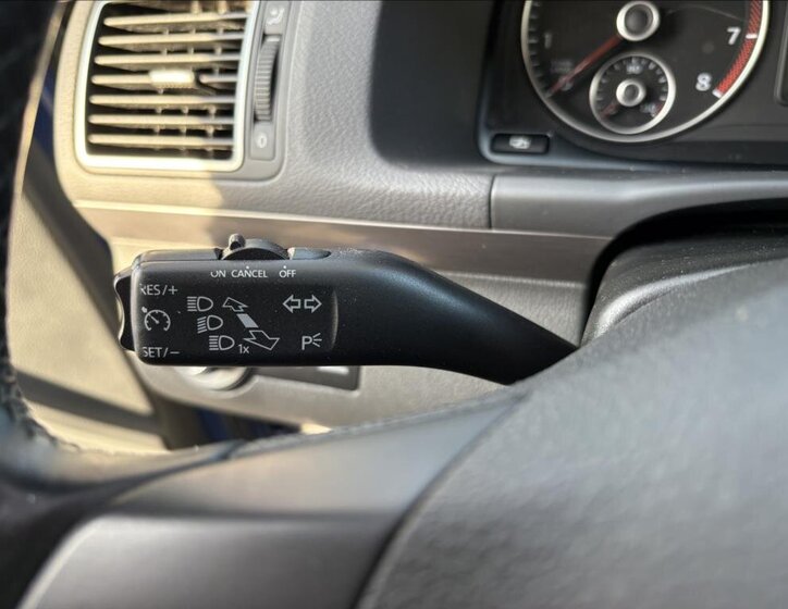 Volkswagen Touran 25