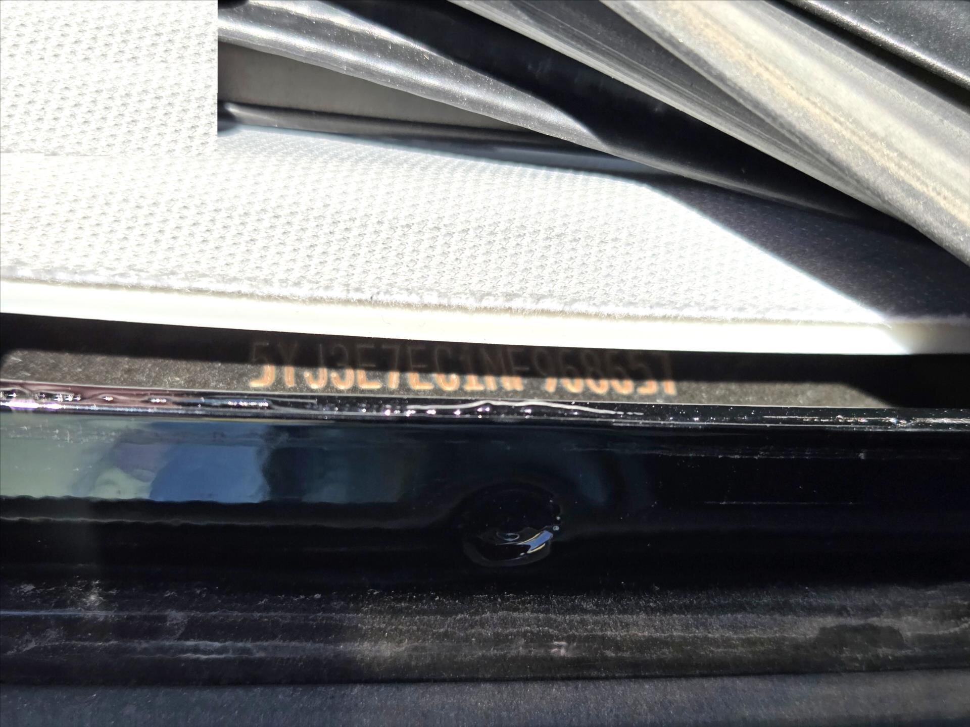 Tesla Model 3 Sedan 0,0 377 kw