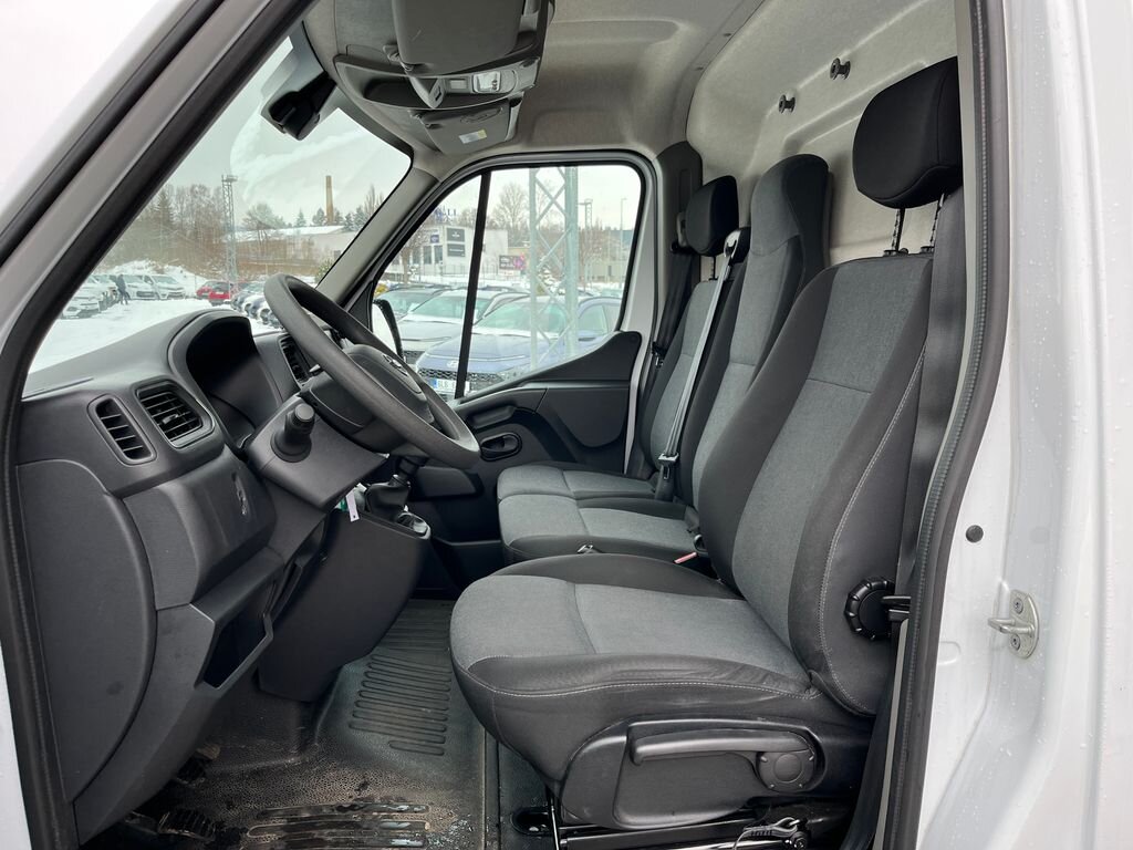 Nissan Interstar Skříň 2,3 l 100 kw