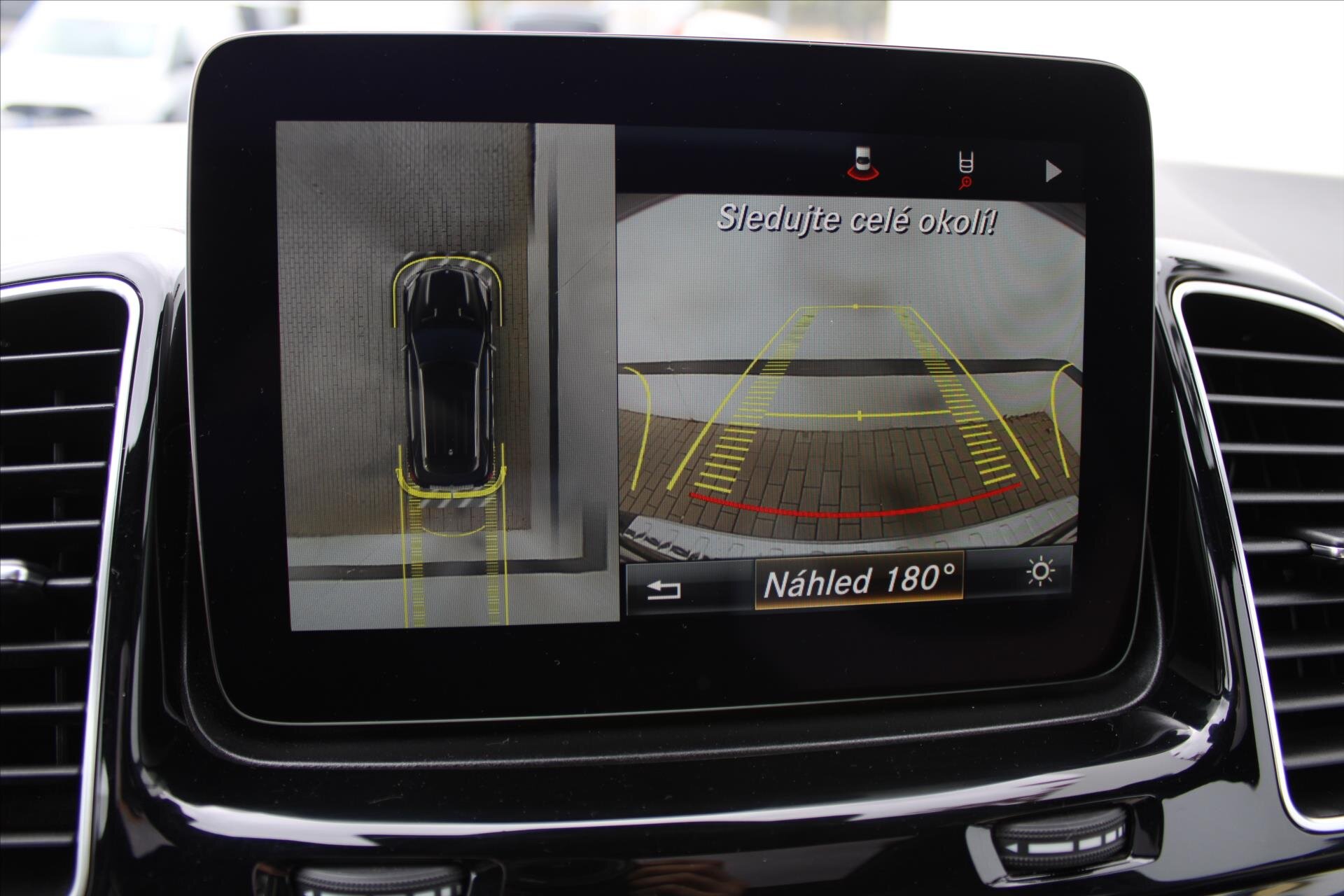 Mercedes-Benz GLE SUV 4,7 l 335 kw