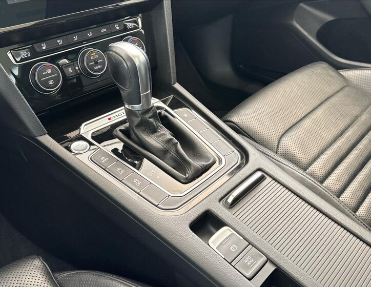 Volkswagen Passat Kombi 2,0 l 176 kw