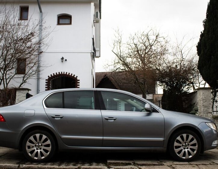 Škoda Superb Sedan 1,8 l 118 kw