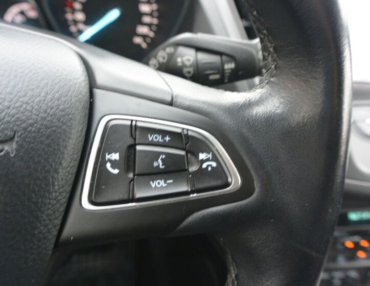 Ford Kuga SUV / Terénní 2,0 l 110 kw