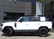 Land Rover Defender 2