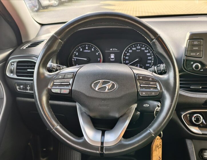 Hyundai i30 Kombi 998,0 88 kw