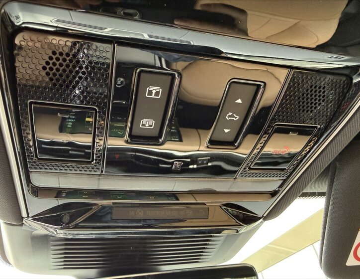 Land Rover Range Rover Sport SUV / Terénní 3,0 l 338 kw