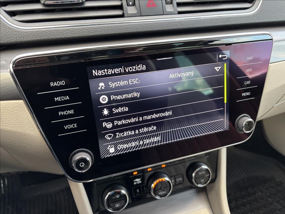 Škoda Superb Kombi 2,0 l 110 kw