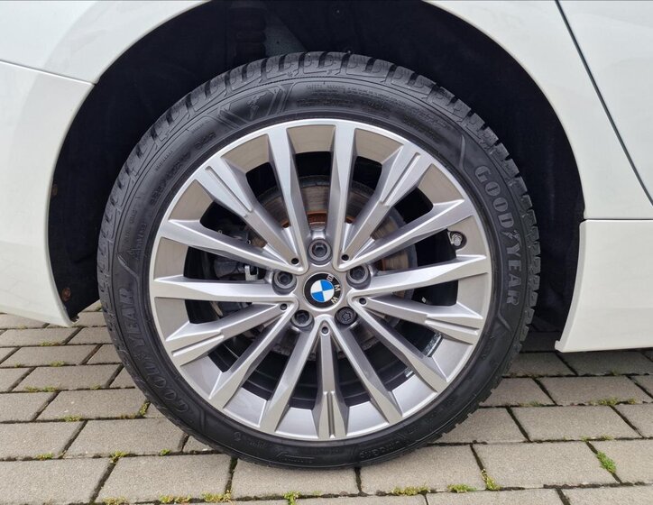 BMW Řada 2 Sedan 2,0 l 110 kw