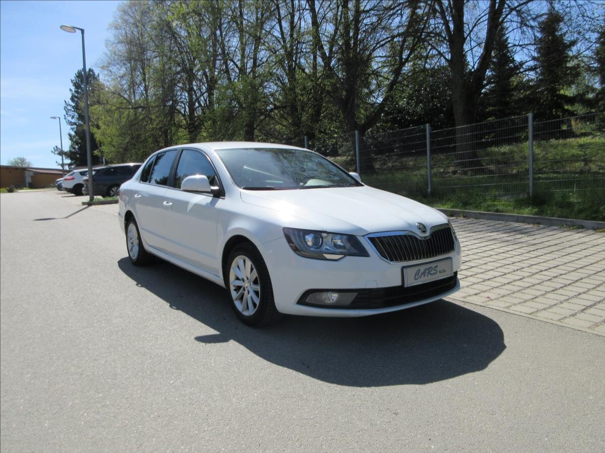 Škoda Superb Sedan / Limuzína 2,0 l 103 kw