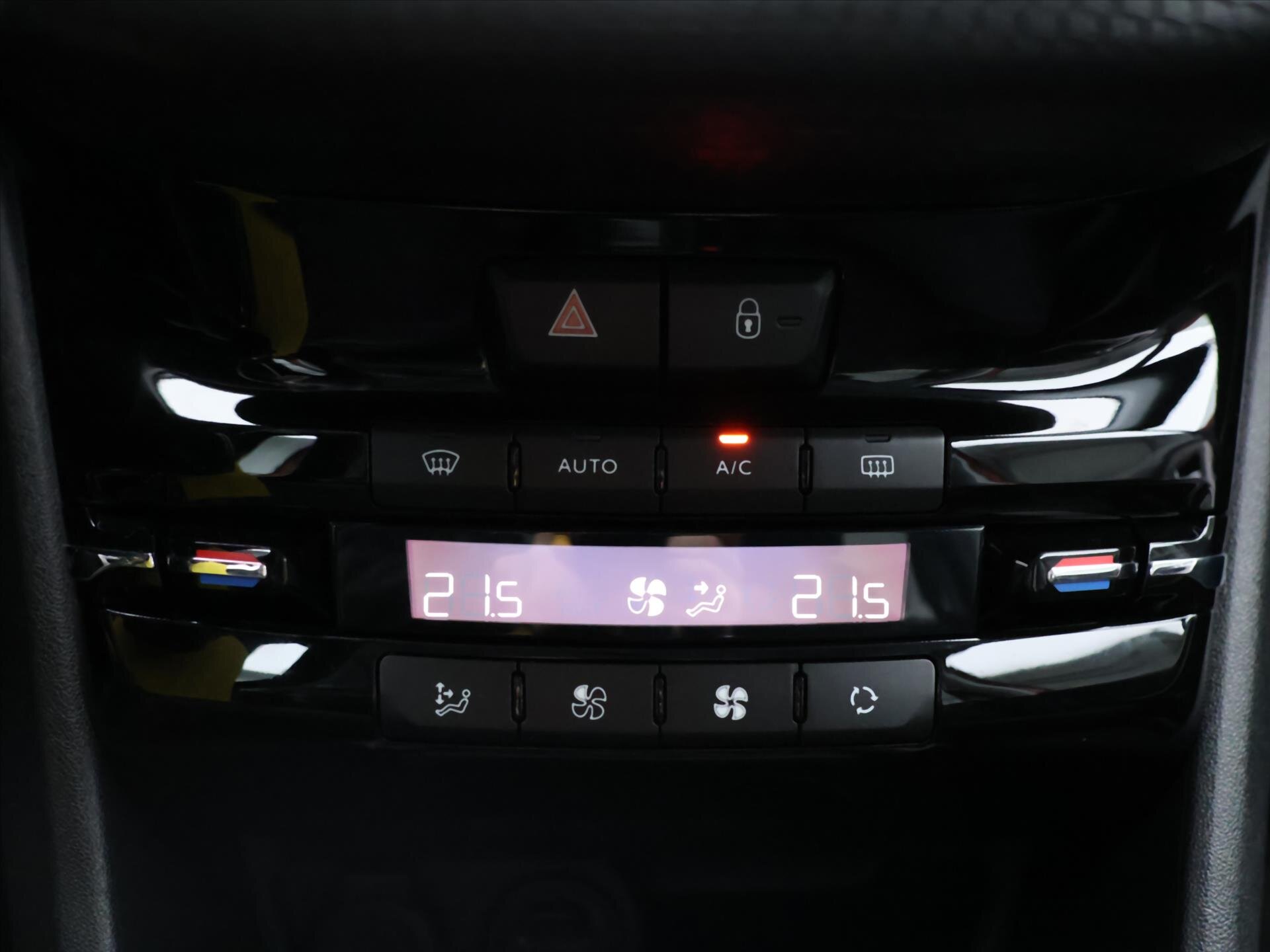 Peugeot 2008 MPV 1,2 l 60 kw