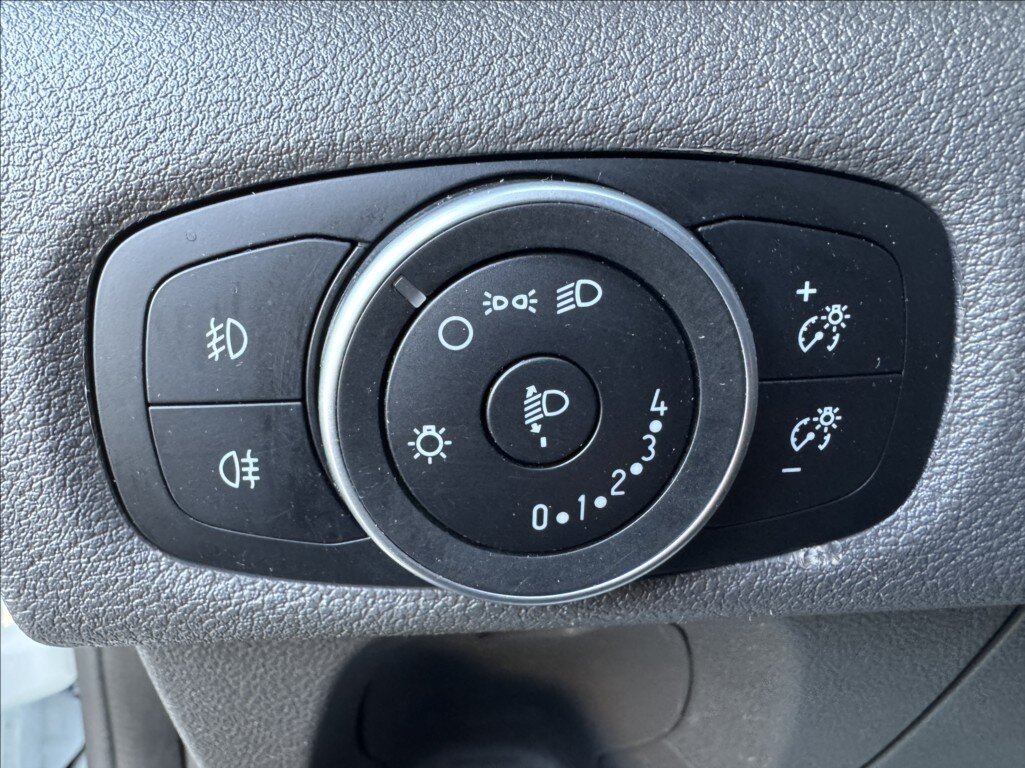 Ford Transit Custom Skříň 2,0 l 77 kw