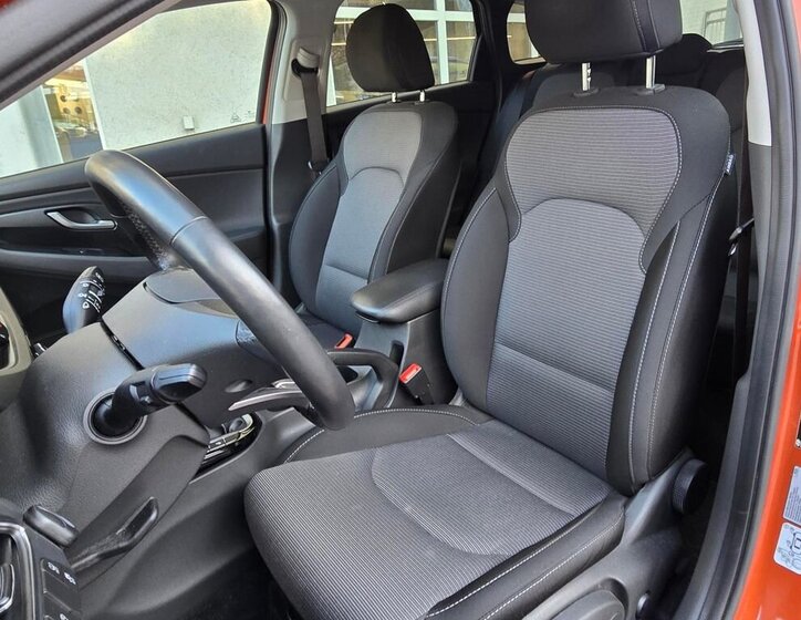 Hyundai i30 Kombi 998,0 73 kw