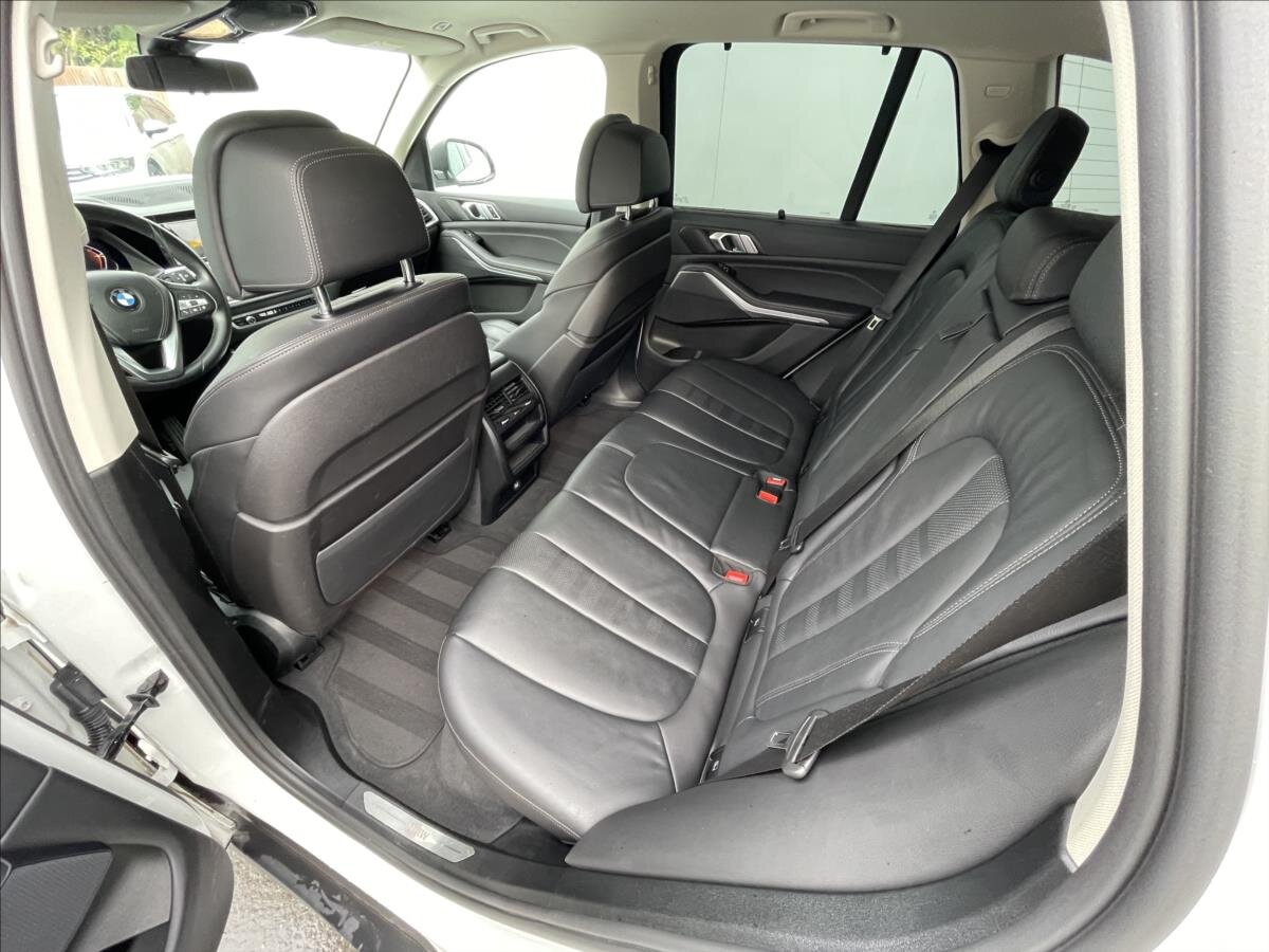 BMW X5 SUV 3,0 l 245 kw