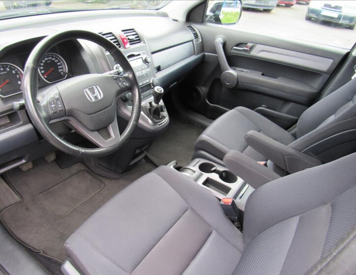 Honda CR-V SUV / Terénní 2,0 l 110 kw