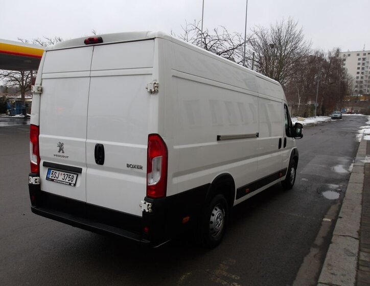 Peugeot Boxer Skříň 2,2 l 121 kw