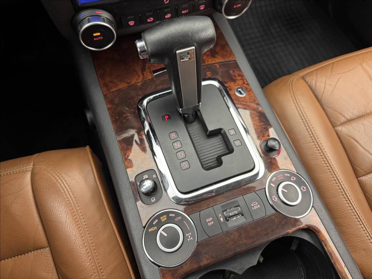 Volkswagen Touareg SUV 3,0 l 165 kw