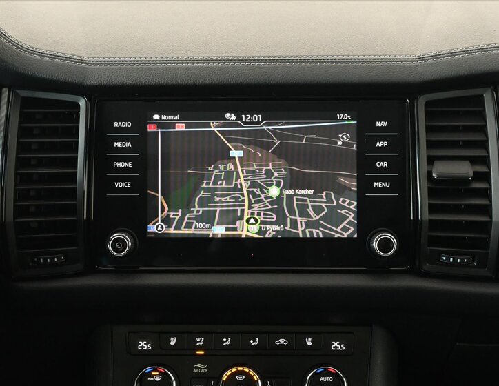 Škoda Kodiaq SUV / Terénní 1,5 l 110 kw